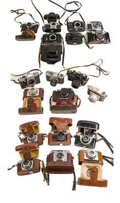 Lot 2286 - Various Cameras