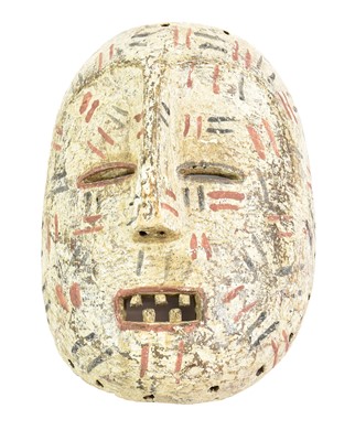 Lot 3224 - A Mid 20th Century Mbuti Lendu Ituri Mask, D.R....