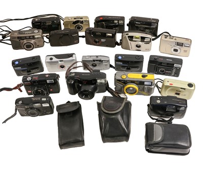Lot 2274 - Various Compact Cameras