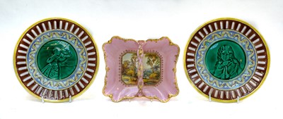 Lot 127 - A pair of Wedgwood Majolica plates with...