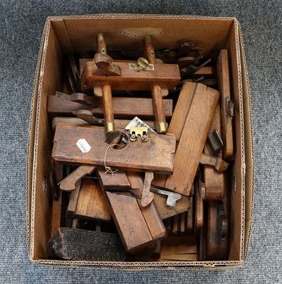 Lot 2207 - Wood Working Planes
