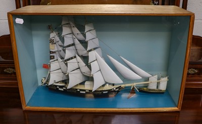 Lot 370 - A sailing ship in a glazed case