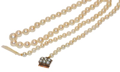 Lot 196 - A graduated cultured pearl necklace, knotted...