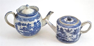 Lot 45 - A Chinese teapot and cover and a pearlware teapot and cover