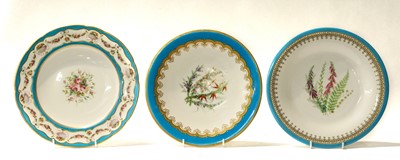Lot 8 - A 19th century Mintons lobed cabinet plate,...