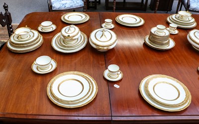 Lot 425 - A comprehensive Royal Doulton dinner service...