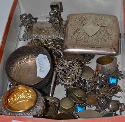 Lot 80 - Assorted silver brooches, chains, silver medallions, cigarette case, two miniature cherub group etc