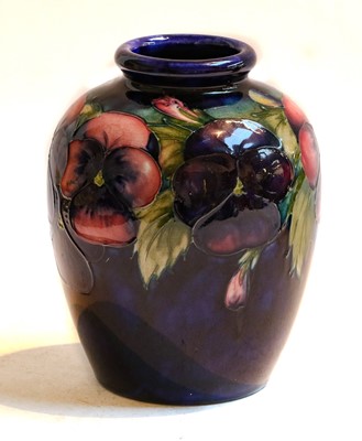 Lot 261 - A Moorcroft Pansy vase