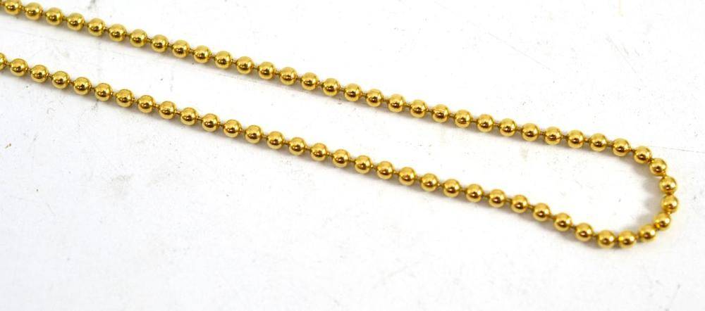 Lot 87 - A beaded necklace, stamped '18Kt'