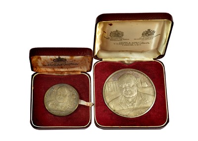 Lot 2257 - 2 x Silver Medals 1965 Commemorating Sir...
