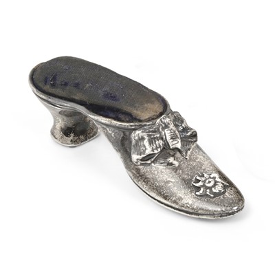 Lot 2067 - A Victorian Silver Novelty Pin-Cushion