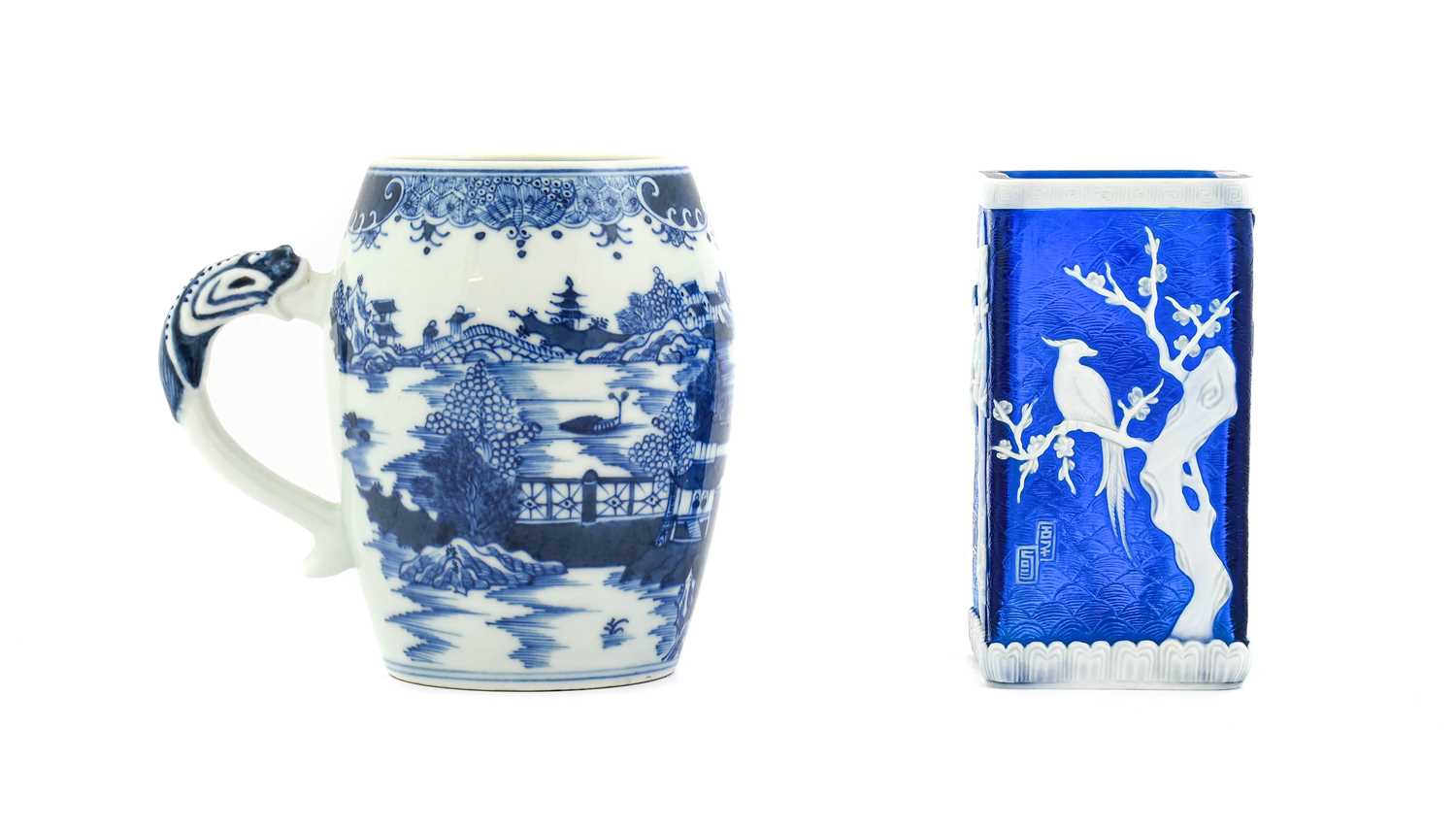Lot 95 - A Peking White-Overlay Blue Glass Vase,...