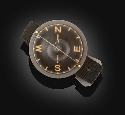 Lot 2110 - Officine Panerai: A Rare Diver's Large Wrist Compass