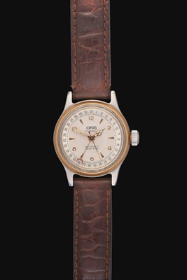 Lot 2217 - Oris: A Bi-Metal Automatic Calendar Centre Seconds Wristwatch