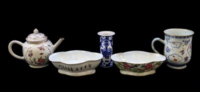 Lot 302 - A collection of 18th century and later Chinese...