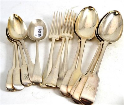 Lot 212 - Quantity of silver flatware