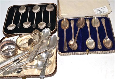 Lot 213 - Cased set of six silver coffee bean spoons, cased set of six silver teaspoons, silver, etc