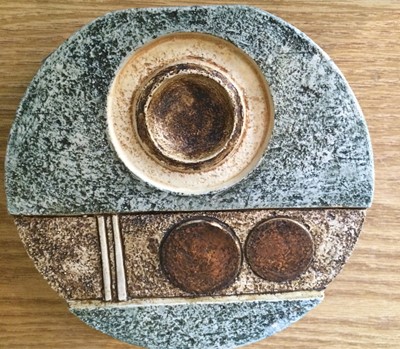 Lot 91 - A Troika pottery wheel vase by Louise Jinks,...