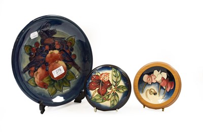 Lot 278 - A contemporary Moorcroft dish decorated in the...