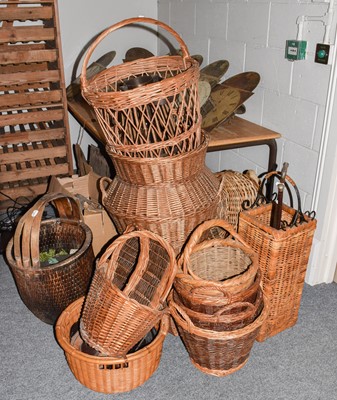 Lot 398 - ~A quantity of assorted baskets