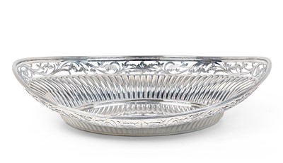 Lot 2148 - A Victorian Silver Basket