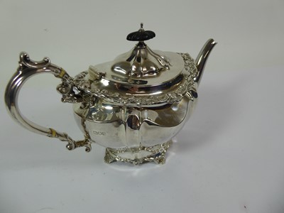 Lot 2090 - A Victorian Silver Teapot