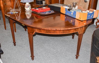 Lot 1195 - A George III crossbanded and inlaid mahogany D...