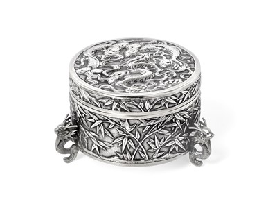 Lot 2189 - A Chinese Export Silver Box
