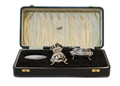 Lot 25 - A collection of assorted silver and silver...