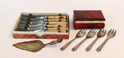 Lot 9 - A collection of assorted silver and silver...
