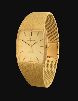 Lot 2181 - Omega: An 18 Carat Gold Automatic Centre Seconds Wristwatch