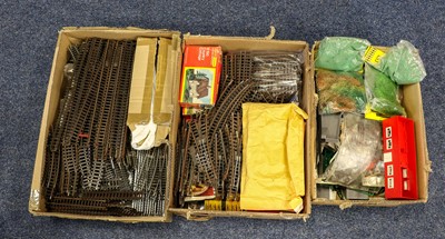 Lot 2142 - Triang/Hornby OO Gauge A Large Collection Of Locomotives, Rolling Stock And Accessories
