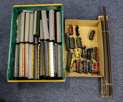 Lot 2142 - Triang/Hornby OO Gauge A Large Collection Of Locomotives, Rolling Stock And Accessories