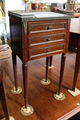 Lot 1250 - Mahogany torchere stand and marble top bedside...