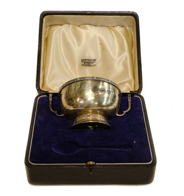 Lot 350 - A cased silver Christening bowl (spoon...