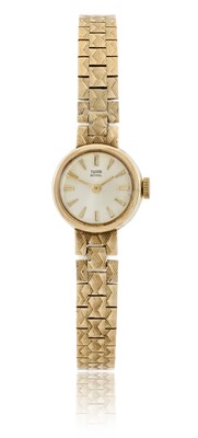 Lot 2364 - Tudor: A Lady's 9 Carat Gold Wristwatch