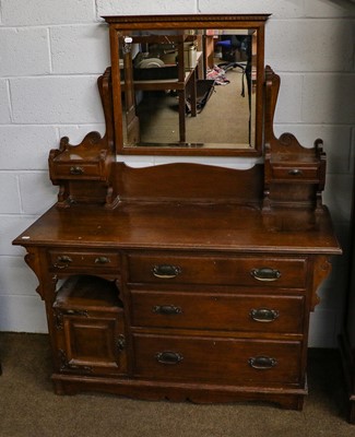 Lot 1199 - A Victorian oak three part bedroom suite,...