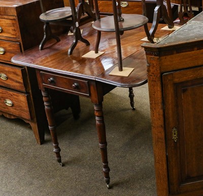 Lot 1212 - A Victorian mahogany single drawer pembroke...