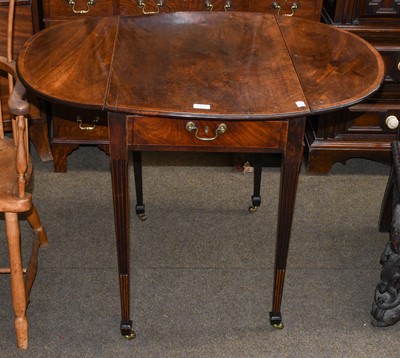 Lot 1275 - George III mahogany and crossbanded single...