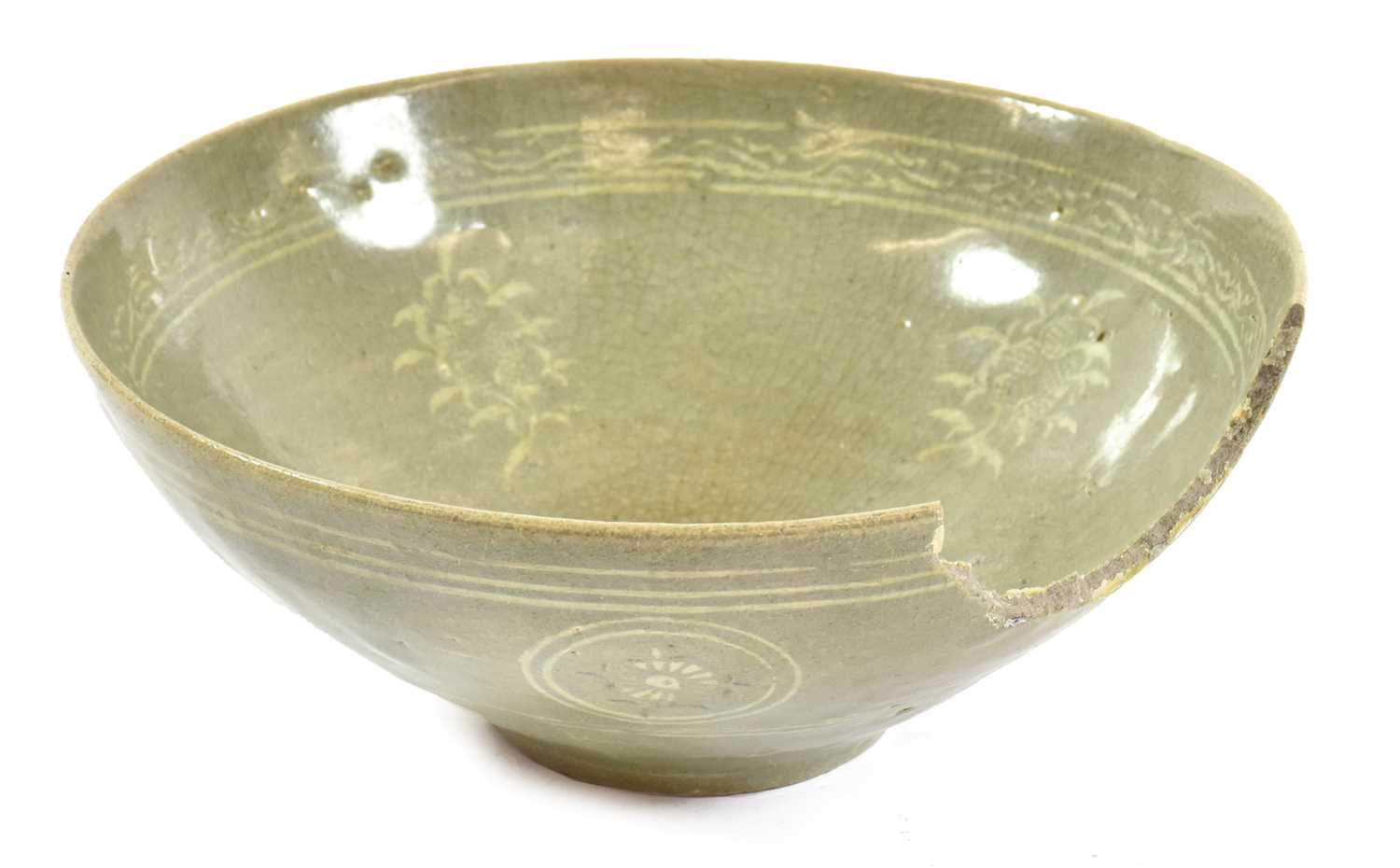 Lot 118 - A Korean Slip-Inlaid Celadon Bowl, probably...