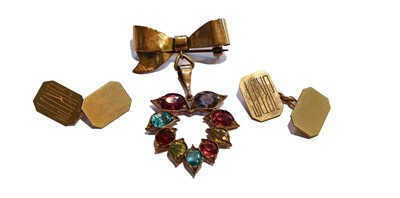 Lot 195 - A pair of 9 carat gold cufflinks; and a...