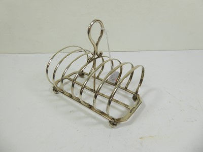 Lot 2017 - A Victorian Silver Toastrack