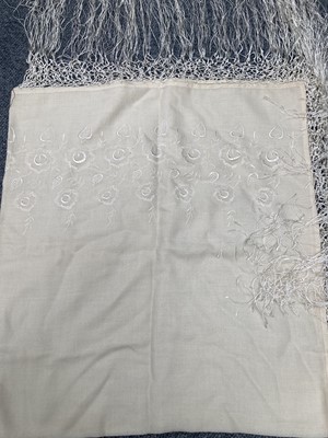 Lot 2167 - Assorted Textiles, comprising a cream printed...