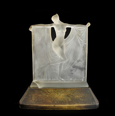 Lot 19 - René Lalique (French, 1860-1945): Statuette...