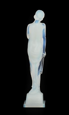 Lot 25 - An Art Deco Sabino Opalescent Glass Serenity...