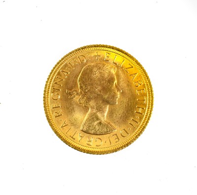 Lot 282 - Elizabeth II Sovereign 1967, obv. young head...