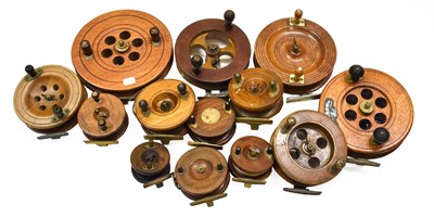 Lot 2009 - A Collection of Thirteen Wooden Reels
