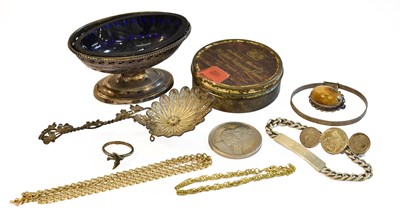 Lot 262 - A collection of silver and silver plate,...