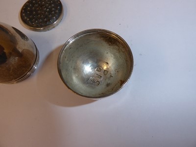 Lot 2041 - A George III Silver Nutmeg-Grater
