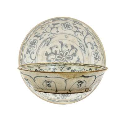 Lot 19 - An Annamese Porcelain Bowl, 15th/16th century,...